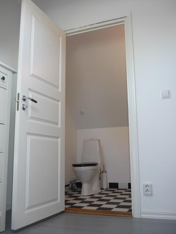 Bla Flagg Apartment Kopingsvik Room photo
