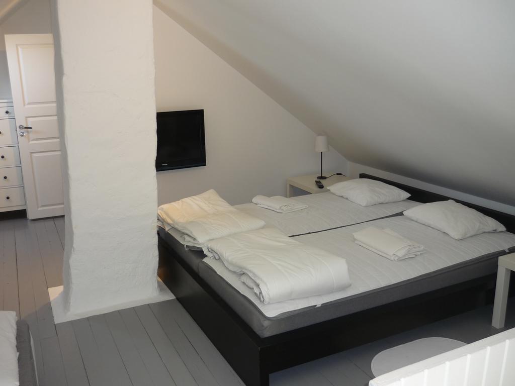 Bla Flagg Apartment Kopingsvik Room photo