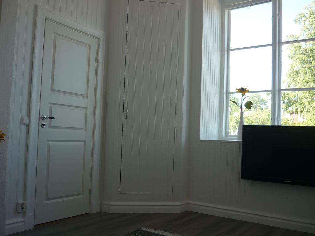 Bla Flagg Apartment Kopingsvik Room photo